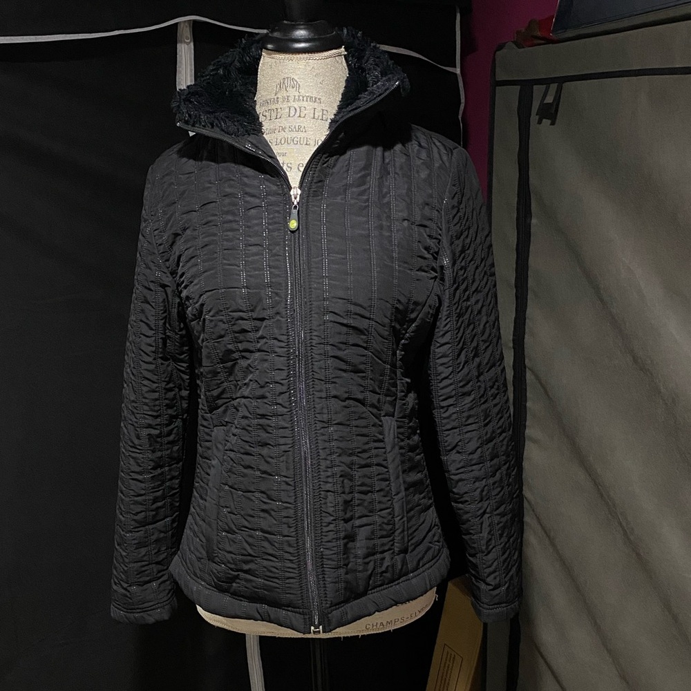 Dakini Quilted Black Puffer Jacket with‎ Faux Fur Trim
